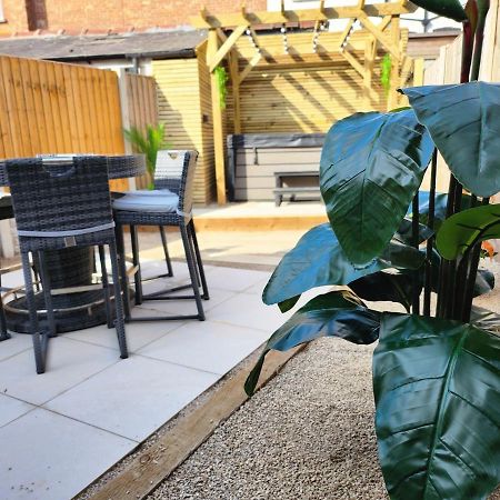 Xxhot Tubxx 4Bed Semi, Sleeps 8, 2 Bathrooms Блекпул Екстериор снимка