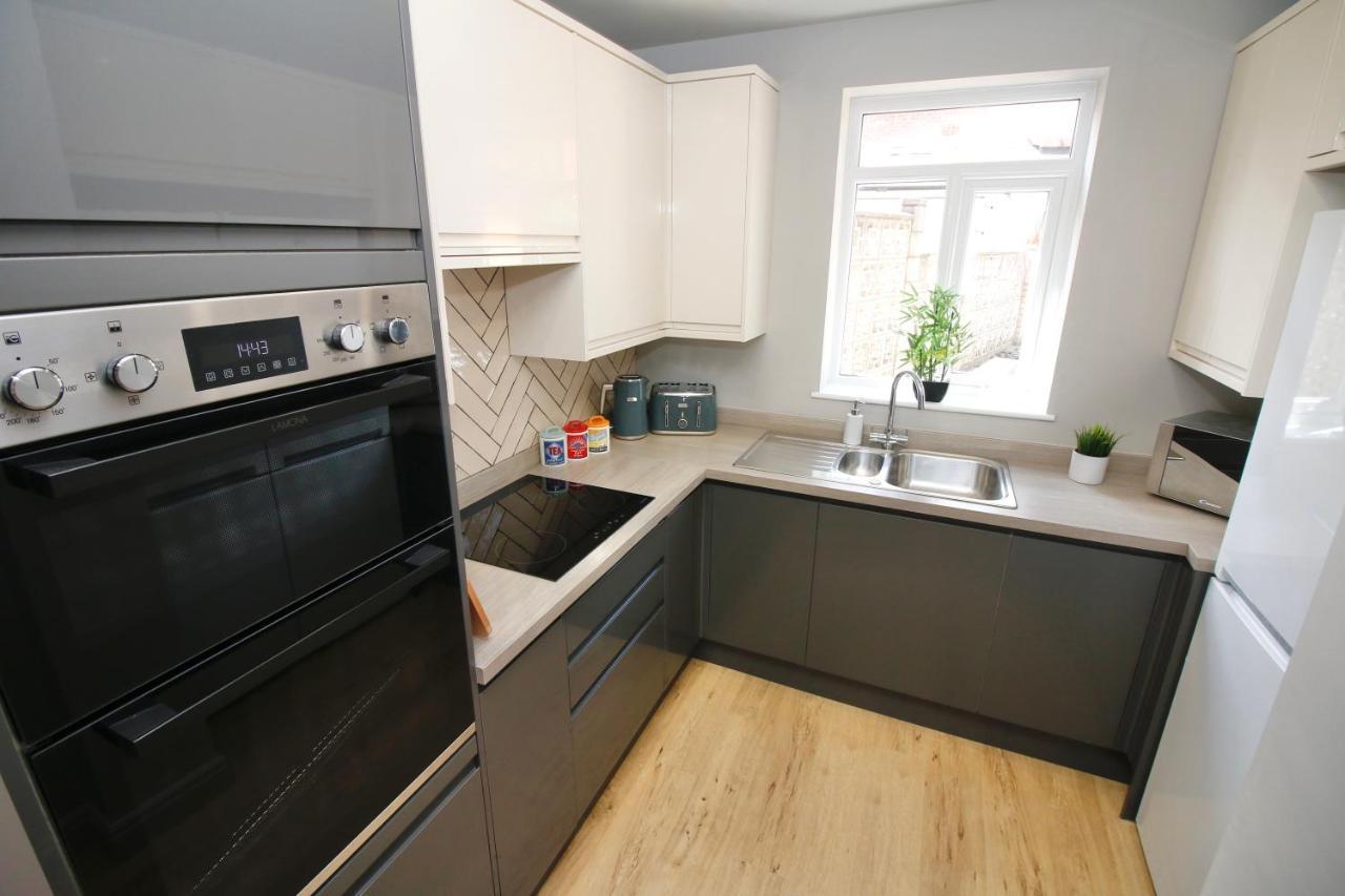 Xxhot Tubxx 4Bed Semi, Sleeps 8, 2 Bathrooms Блекпул Екстериор снимка